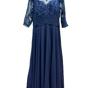 Embroidered 3/4 Sleeve Chiffon Gown Navy Blue Size 18